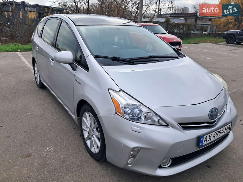 Универсал Toyota Prius v 2012 в Харькове фото 6 Универсал Toyota Prius v 2012 в Харькове