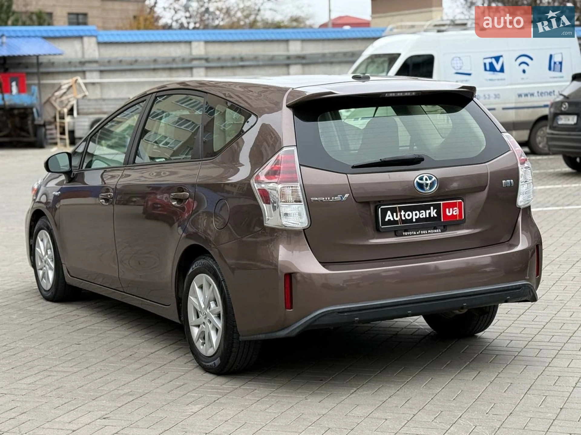 2015 Toyota Prius v (+) - мініатюра 6