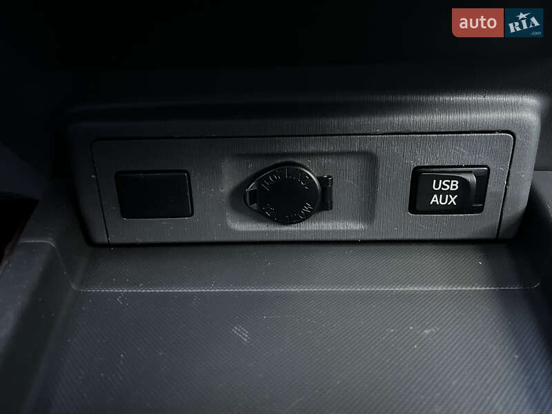 Универсал Toyota Prius v 2013 в Луцке фото 31 Универсал Toyota Prius v 2013 в Луцке