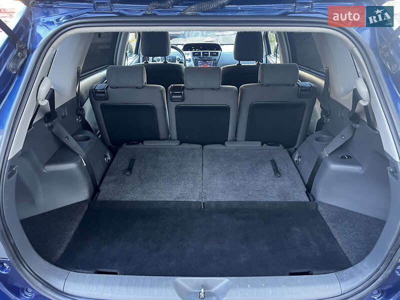 Универсал Toyota Prius v 2013 в Луцке фото 44 Универсал Toyota Prius v 2013 в Луцке