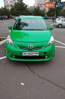 Универсал Toyota Prius v 2011 в Одессе