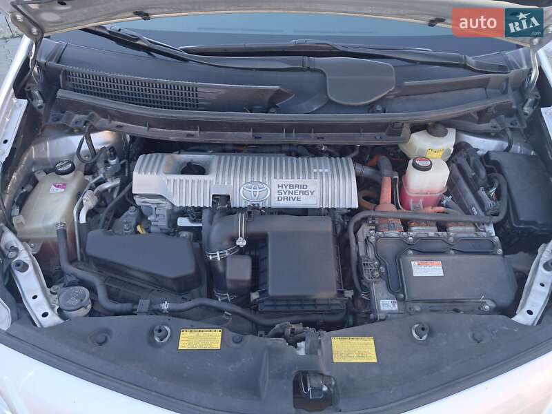 Универсал Toyota Prius v 2014 в Одессе фото 5 Универсал Toyota Prius v 2014 в Одессе