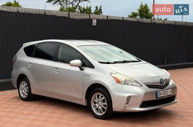 Універсал Toyota Prius v 2012 в Одесі