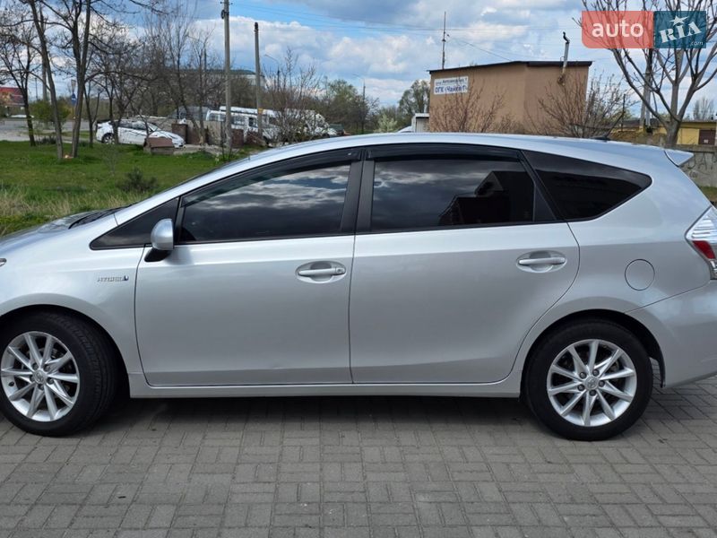 Универсал Toyota Prius v 2013 в Запорожье фото 3 Универсал Toyota Prius v 2013 в Запорожье