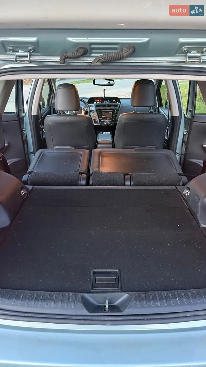 2015 Toyota Prius v (+) - мініатюра 36