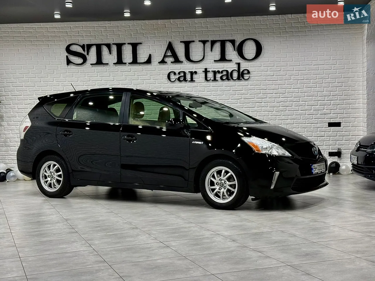 2014 Toyota Prius v (+) - мініатюра 10