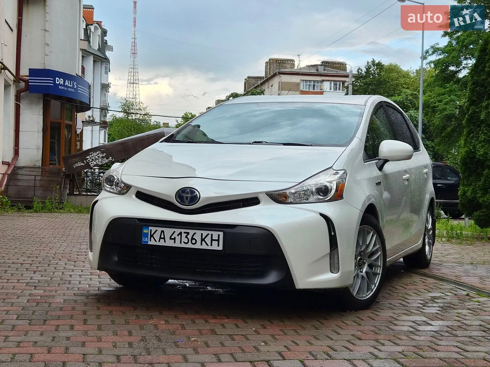 2014 Toyota Prius v (+) - фото 1
