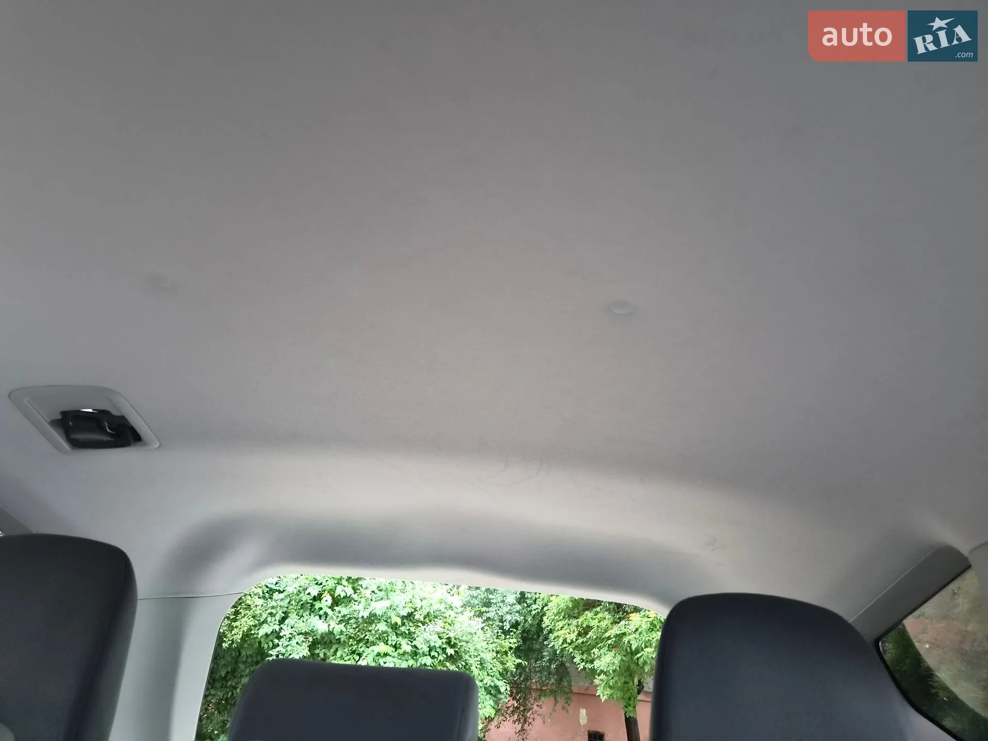 2014 Toyota Prius v (+) - мініатюра 34