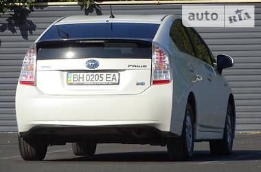 Хэтчбек Toyota Prius 2011 в Одессе