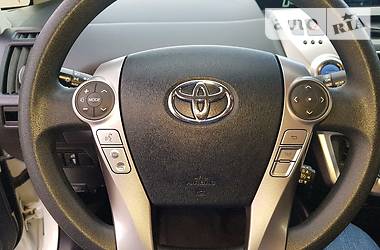 Универсал Toyota Prius 2015 в Каховке