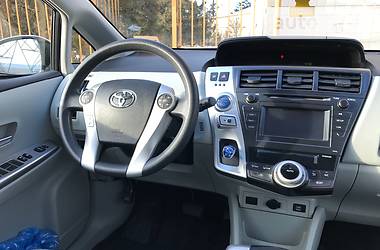Мінівен Toyota Prius 2012 в Одесі