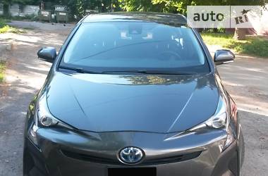 Хэтчбек Toyota Prius 2017 в Сумах