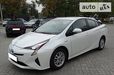 Хэтчбек Toyota Prius 2016 в Днепре