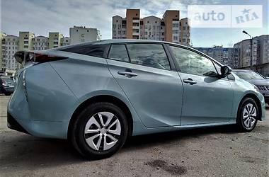 Седан Toyota Prius 2016 в Одессе