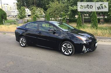 Хэтчбек Toyota Prius 2016 в Киеве