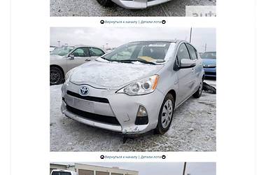 Хетчбек Toyota Prius 2013 в 