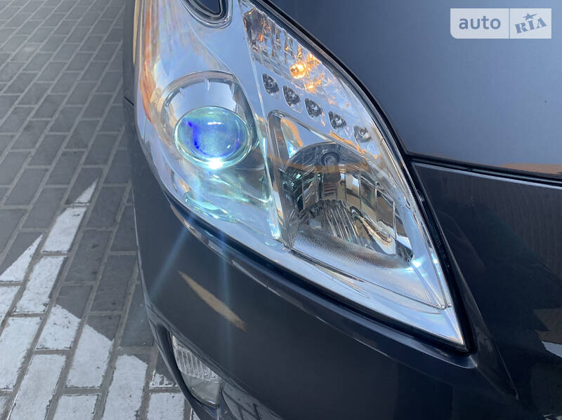 Хетчбек Toyota Prius 2015 в Харкові