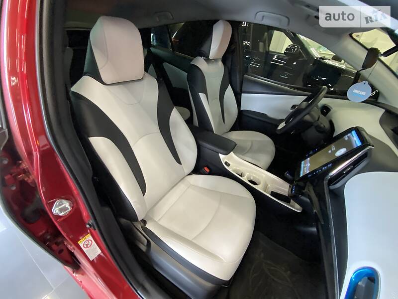 Хетчбек Toyota Prius 2017 в Одесі