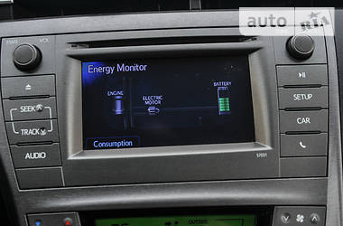 Седан Toyota Prius 2015 в 