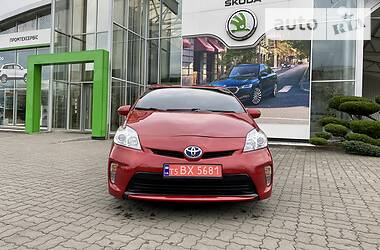 Седан Toyota Prius 2013 в Луцьку