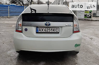 Хэтчбек Toyota Prius 2014 в Харькове