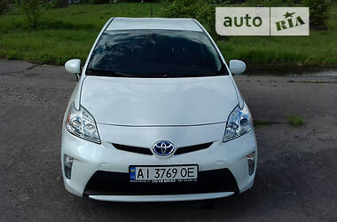 Лифтбек Toyota Prius 2014 в Киеве
