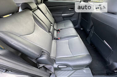 Хетчбек Toyota Prius 2012 в Дніпрі