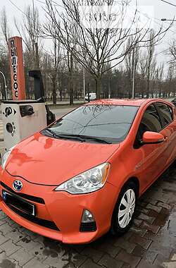 Хэтчбек Toyota Prius 2014 в Одессе