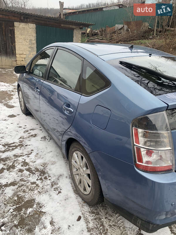 Хетчбек Toyota Prius 2005 в Могилів-Подільському