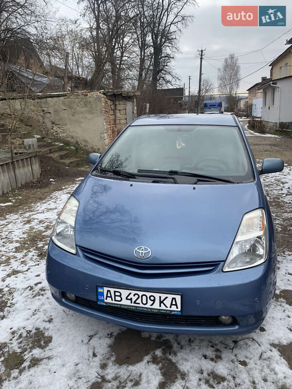 Хетчбек Toyota Prius 2005 в Могилів-Подільському