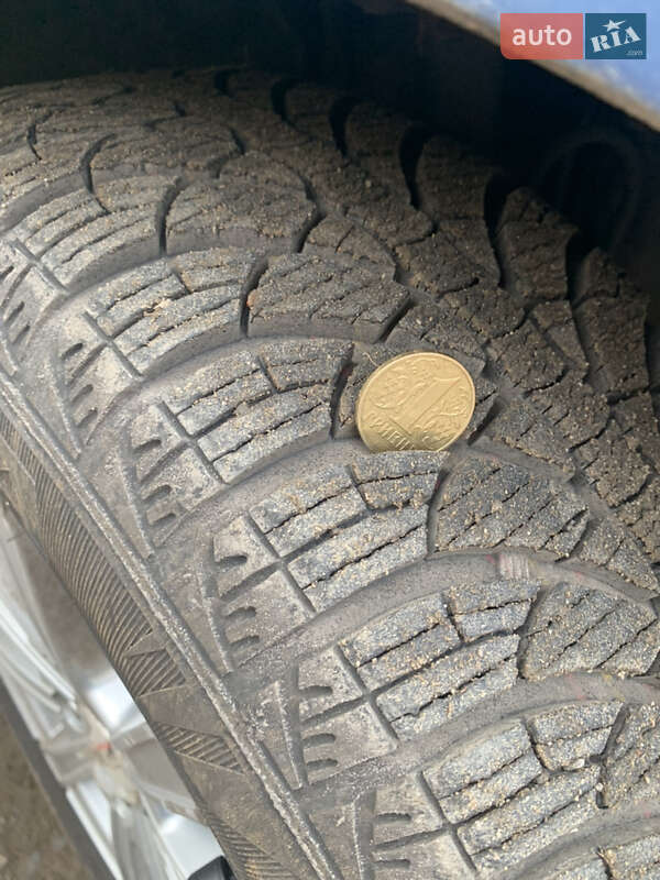 Хетчбек Toyota Prius 2005 в Могилів-Подільському