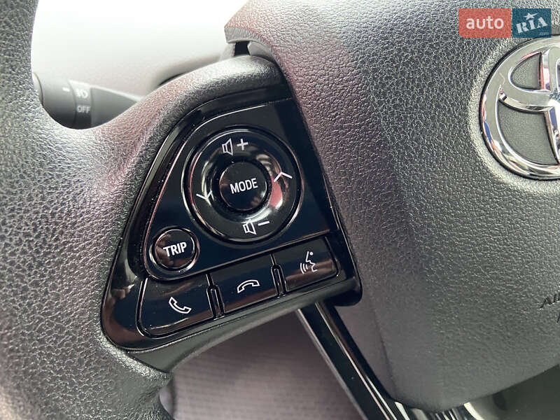 Хетчбек Toyota Prius 2019 в Києві