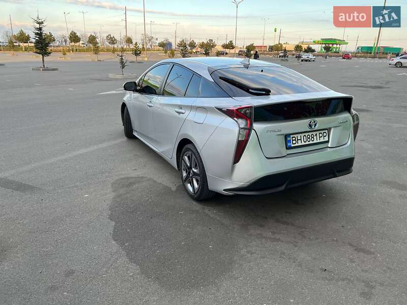 Хетчбек Toyota Prius 2016 в Одесі