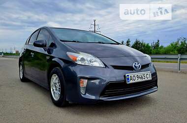 Хэтчбек Toyota Prius 2012 в Хусте
