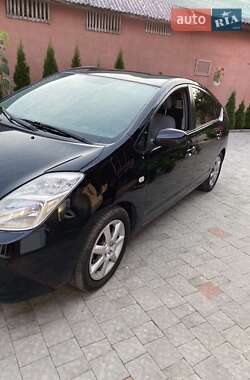 Хетчбек Toyota Prius 2004 в Сваляві