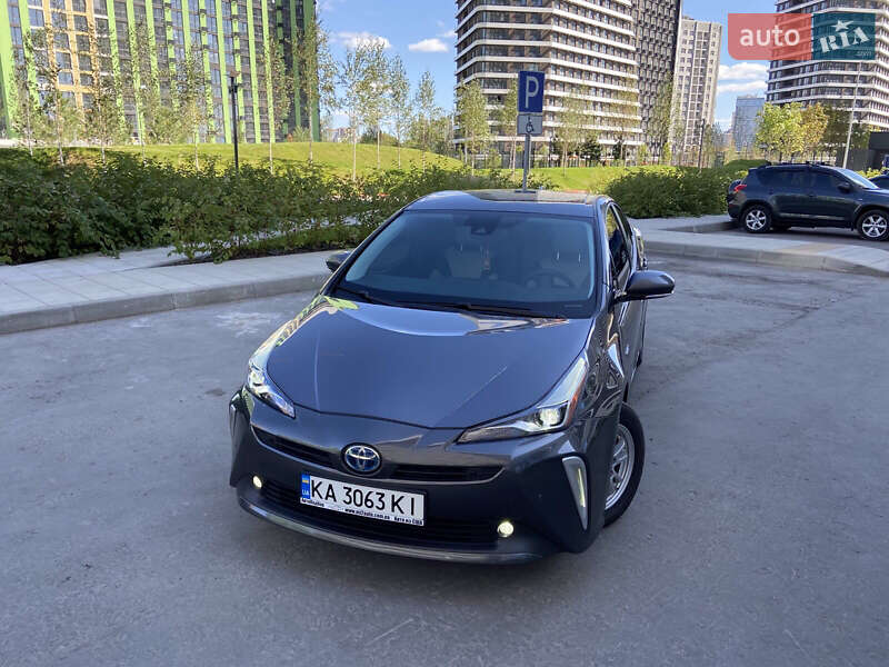 Хетчбек Toyota Prius 2019 в Києві