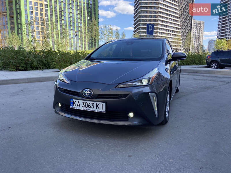 Хетчбек Toyota Prius 2019 в Києві