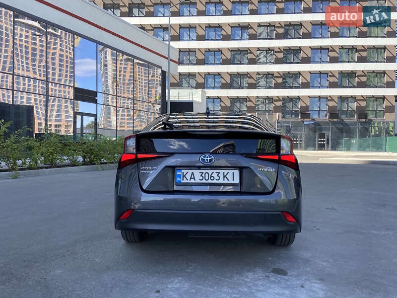 Хетчбек Toyota Prius 2019 в Києві