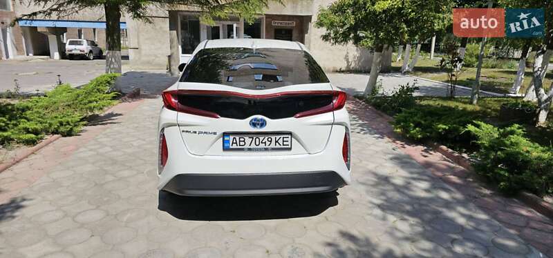 Хэтчбек Toyota Prius 2019 в Виннице
