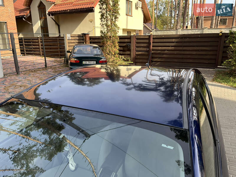 Хэтчбек Toyota Prius 2013 в Киеве