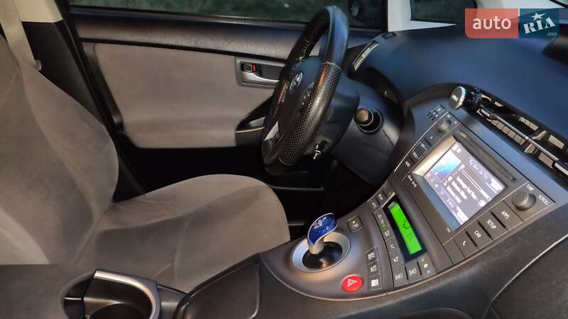 Хетчбек Toyota Prius 2013 в Миколаєві