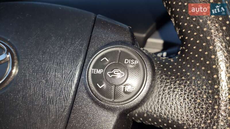 Хетчбек Toyota Prius 2013 в Миколаєві