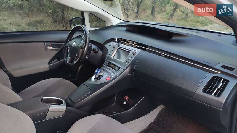 Хетчбек Toyota Prius 2013 в Миколаєві