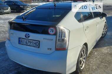 Хэтчбек Toyota Prius 2010 в 