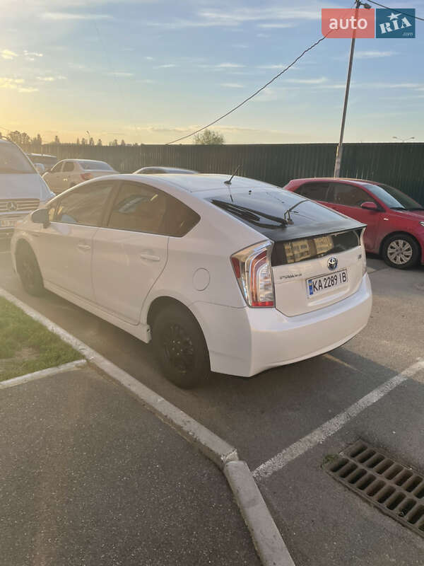Хэтчбек Toyota Prius 2012 в Киеве