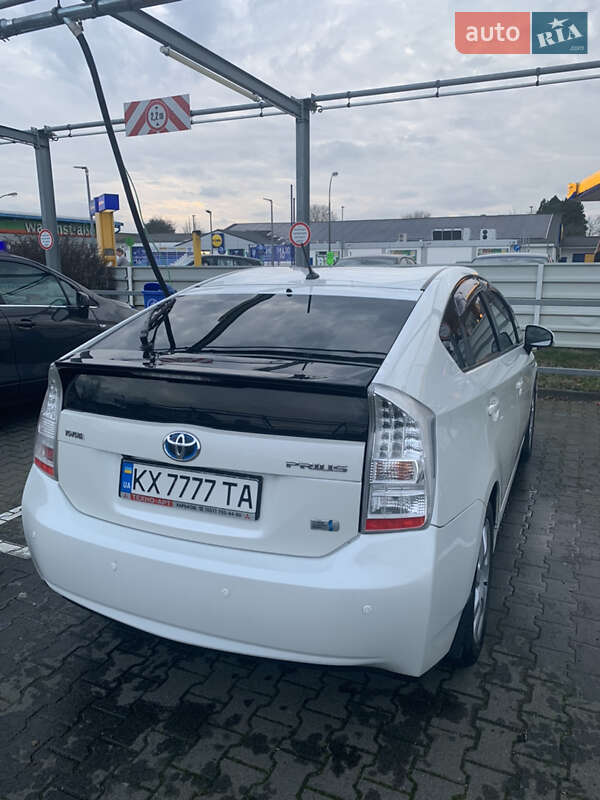 Хэтчбек Toyota Prius 2010 в Харькове