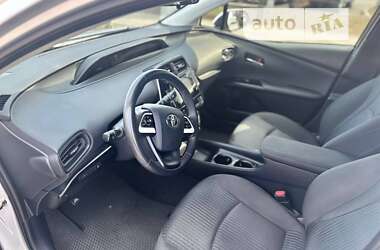 Хетчбек Toyota Prius 2016 в Києві