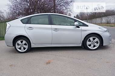 Хетчбек Toyota Prius 2014 в Харкові