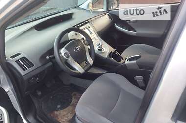 Хэтчбек Toyota Prius 2013 в Киеве