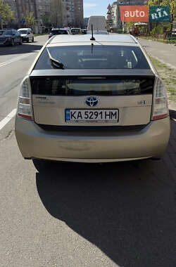 Хэтчбек Toyota Prius 2011 в Киеве